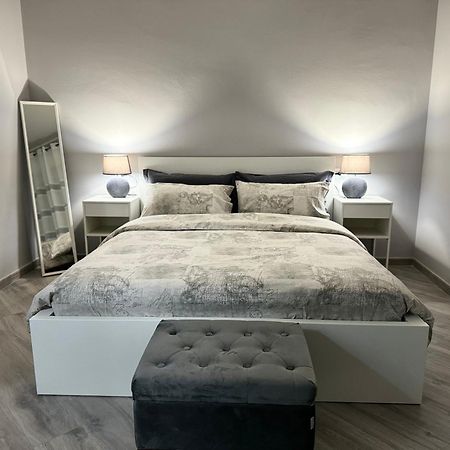 Апартаменты Trento House Zona Stazione Centro Storico Парма Экстерьер фото