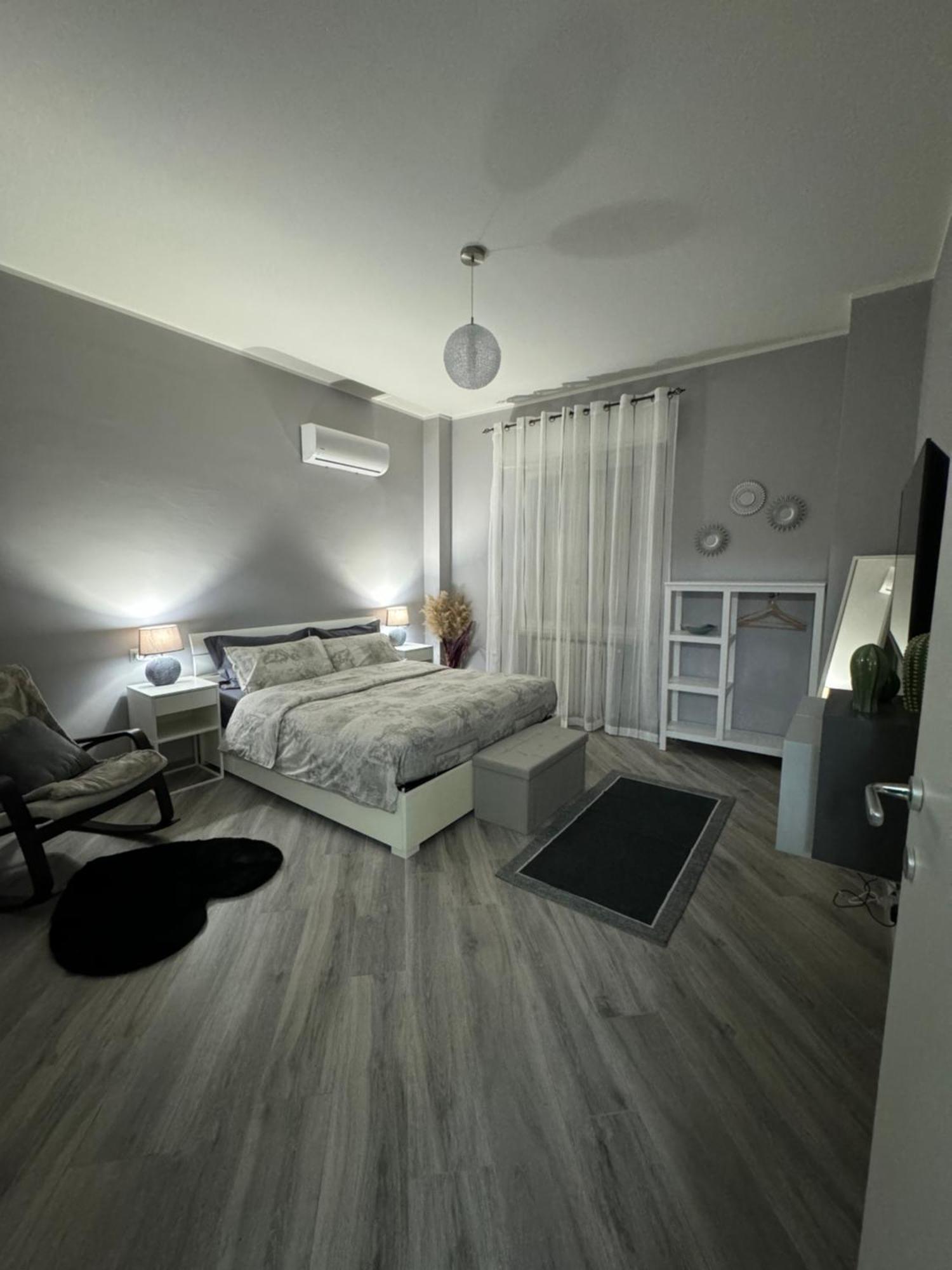 Апартаменты Trento House Zona Stazione Centro Storico Парма Экстерьер фото