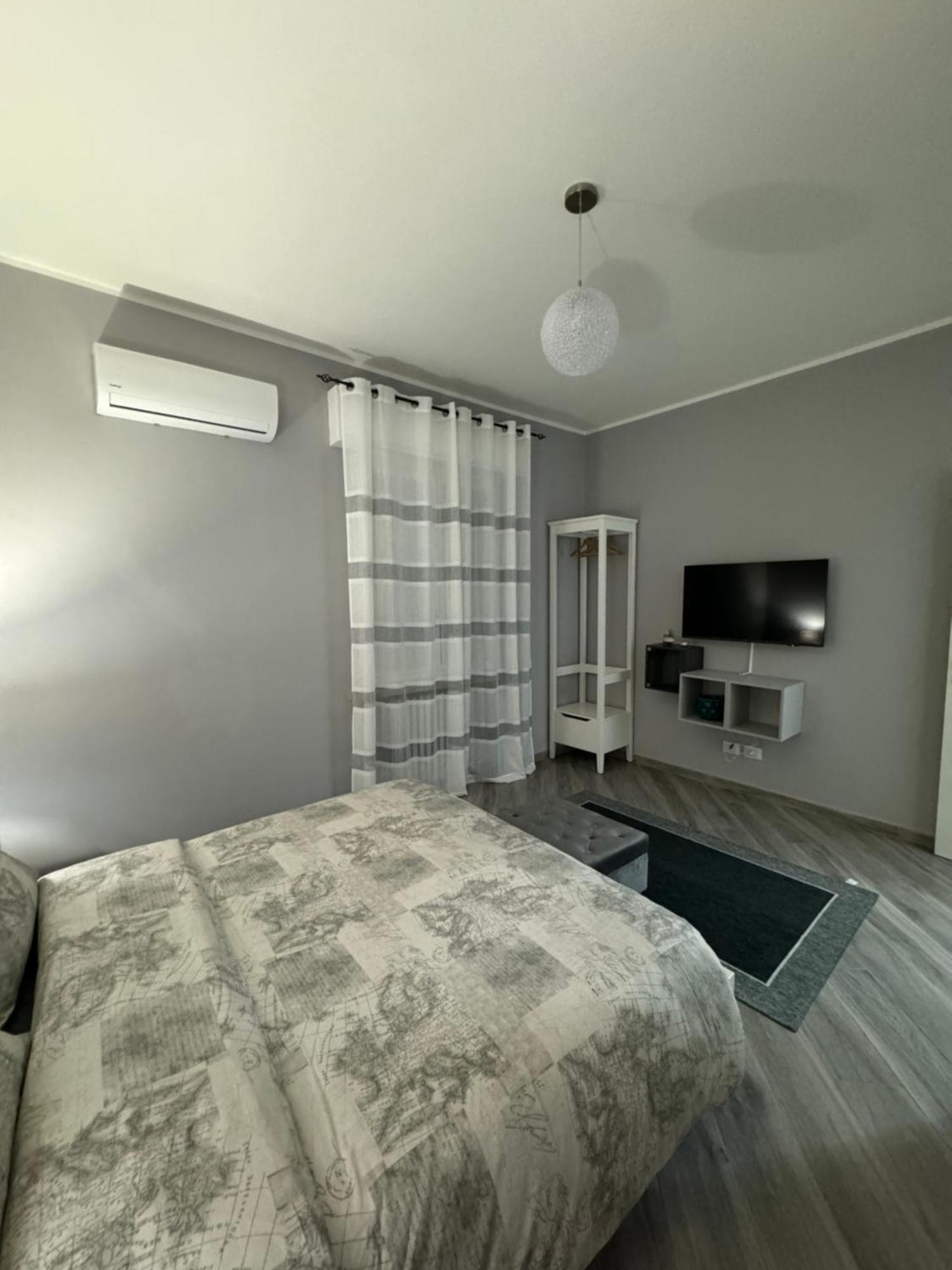 Апартаменты Trento House Zona Stazione Centro Storico Парма Экстерьер фото